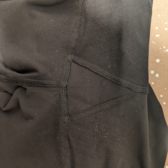 Lululemon 7/8 running pants - Picture 3 of 3